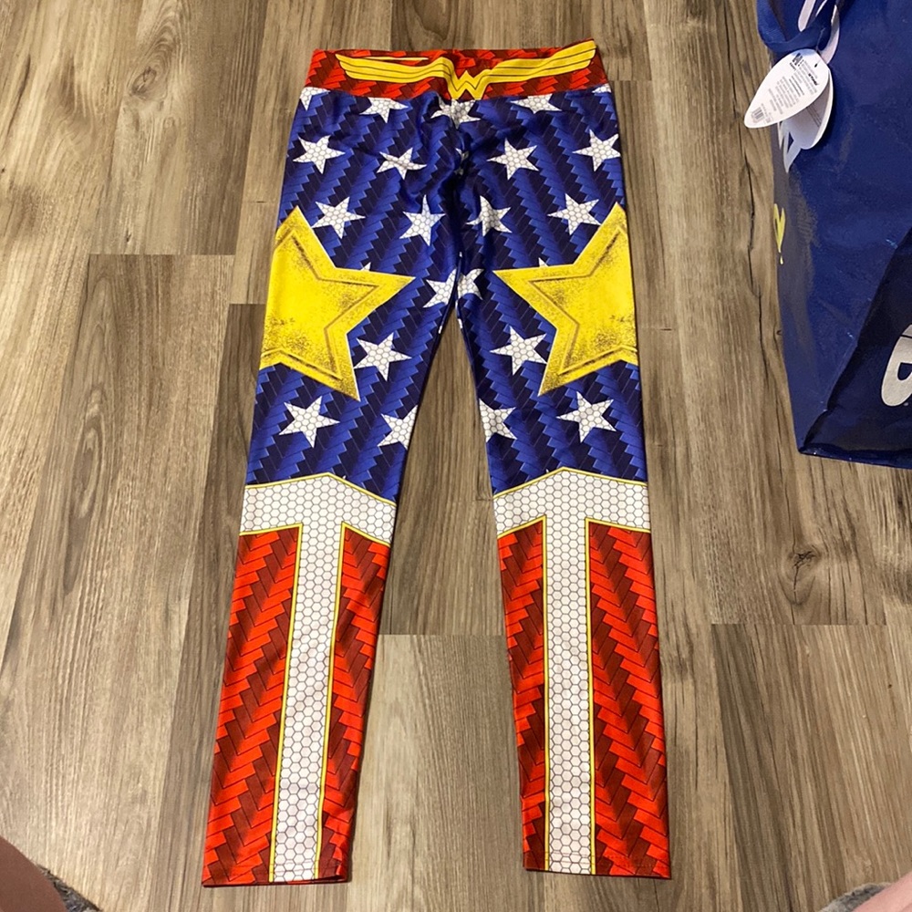 Wonder Woman leggings
